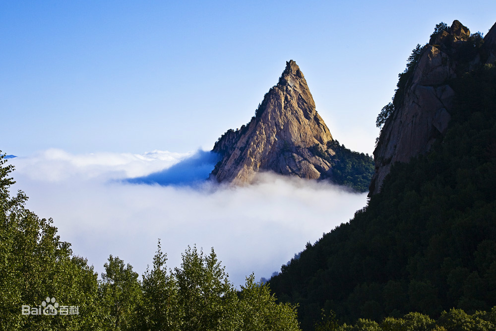  雾灵山景点介绍.租车价格.指南.攻略